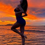 Alessandra Ambrosio Instagram - Cheers to closed chapters and hello to new beginnings! I’m choosing to welcome it all. 🌟🙌💫 . 📸 by @raulguterres Ilha da Magia - Floripa