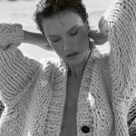 Alessandra Ambrosio Instagram – Malibu 🤍🌊
#VogueCS #JanuaryIssue