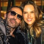 Alessandra Ambrosio Instagram – Aprés-ski ultimate fun times with @revolve & @fwrd #REVOLVEwinter #FWRDwinter 🎿⛷️❄️ The Snow Lodge