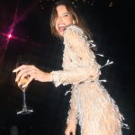 Alessandra Ambrosio Instagram - Bem-vindo 2️⃣0️⃣2️⃣4️⃣ 🌟🎊🩷🥂🧿 Ilha da Magia - Floripa