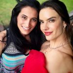 Alessandra Ambrosio Instagram - Have a holly jolly Christmas It’s the best time of the year… 🎄🌟🎅💫 Erechim, Rio Grande Do Sul, Brasil