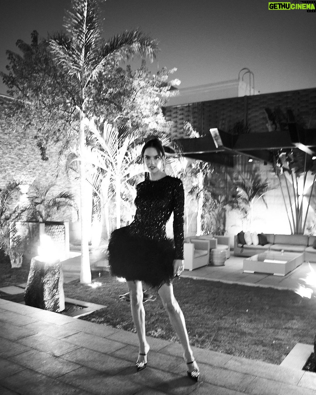 Alessandra Ambrosio Instagram - By the moonlight 🌙🎬 Jeddah, Saudi Arabia
