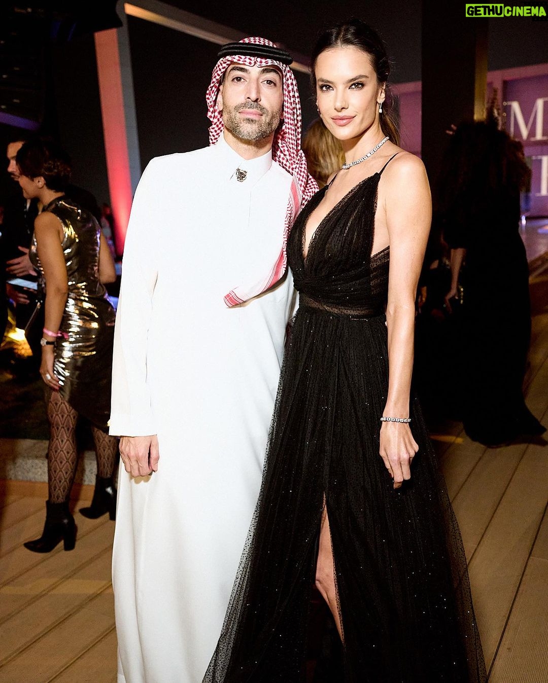 Alessandra Ambrosio Instagram - Honored to be a part of this amazing evening celebrating #womenincinema Thank you @redseafilm & @vanityfairitalia 🎬⭐️ Proud of you my friend @moalturki 🫶 Jeddah, Saudi Arabia