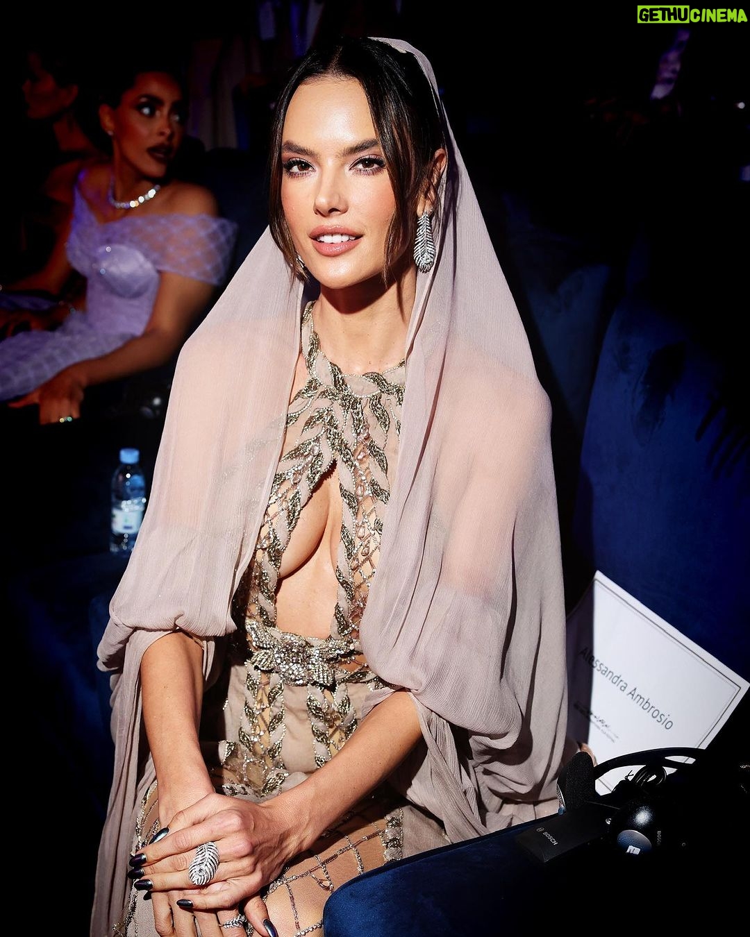 Alessandra Ambrosio Instagram - About last night, at the amazing @redseafestival. 💫✨ #RedSeaIFF #RedSeaIFF23 #YourStoryYourFestival