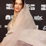 Alessandra Ambrosio Instagram – About last night, at the amazing @redseafestival. 💫✨
 #RedSeaIFF 
#RedSeaIFF23
#YourStoryYourFestival