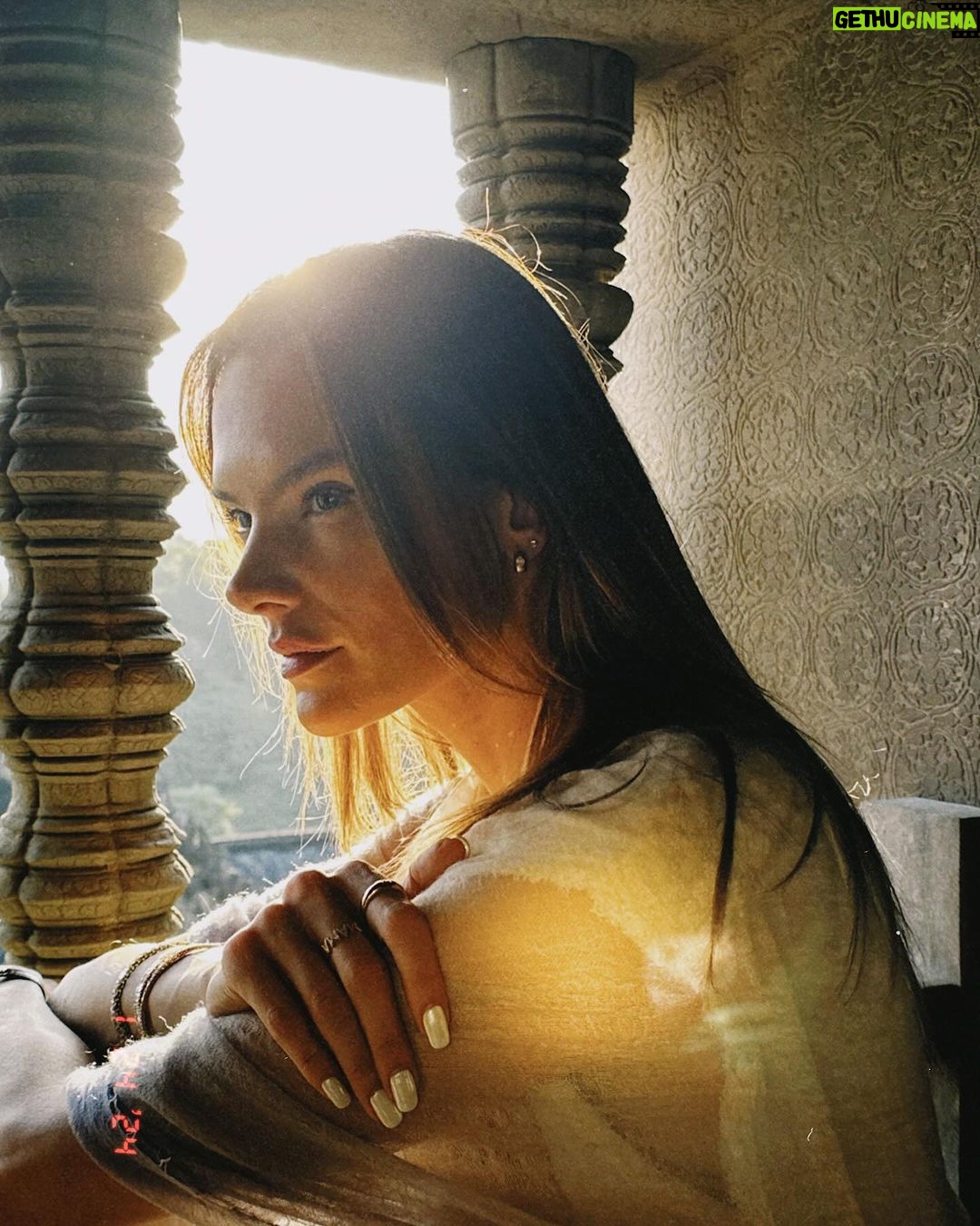 Alessandra Ambrosio Instagram - Dawn in Cambodia