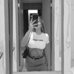 Alessandra Fuller Instagram - Antes de comenzar el capítulo de hoy: ¿Alguien más vio la sonrisita del final de ayer? 🥹❤️‍🩹🥰