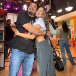 Alessandra Fuller Instagram – Pase lo que pase hoy, este ha sido un viaje maravilloso y no puedo sentirme más agradecida con mis compañeros de vuelo. Cada uno de ellos tan único, tan especial. Gracias por permitirme aprender tanto de ustedes, por regalarme tantas risas y, por sobretodo, su amistad. Vamos con todo a esa final!!!!!!! 🥹❤️