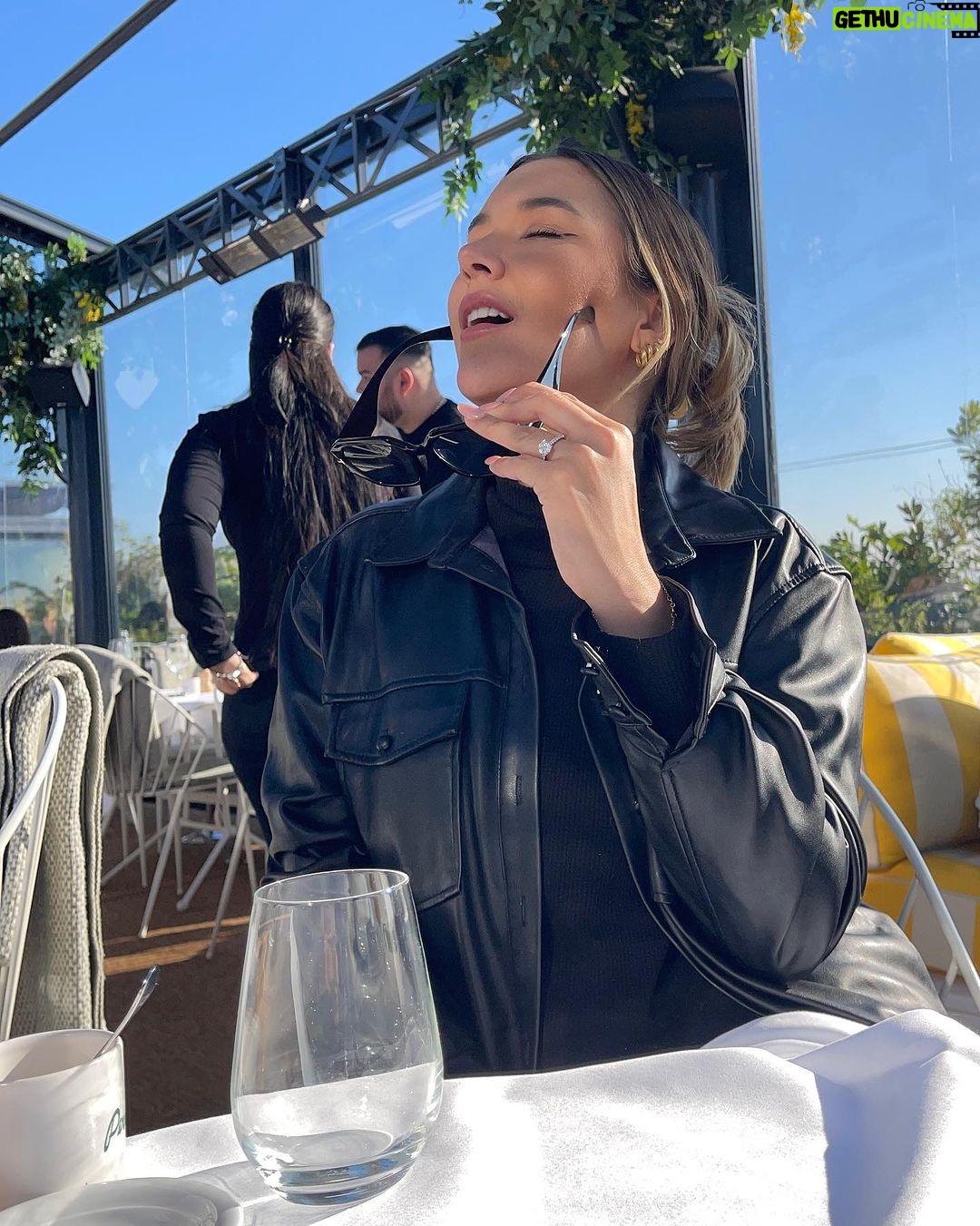 Alessandra Fuller Instagram - Fotitos que me encantan que nunca subí 🦋 ¿Cuál es tu favorita?