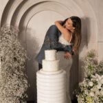 Alessandra Fuller Instagram – Nada como compartir la felicidad con las personas que amas!!! 😍🥹

Gracias infinitas 💍✨
Deco hermosa @partystoreperu 
Torta y dulces @dulcefinaoficial 
Dj @djsthefanosanchez_ 
Fotos impresas @fotonotaperu 
Foto fija @takeshionophoto 
🤍🤍🤍🤍🤍🤍🤍🤍🤍🤍 Lima, Peru