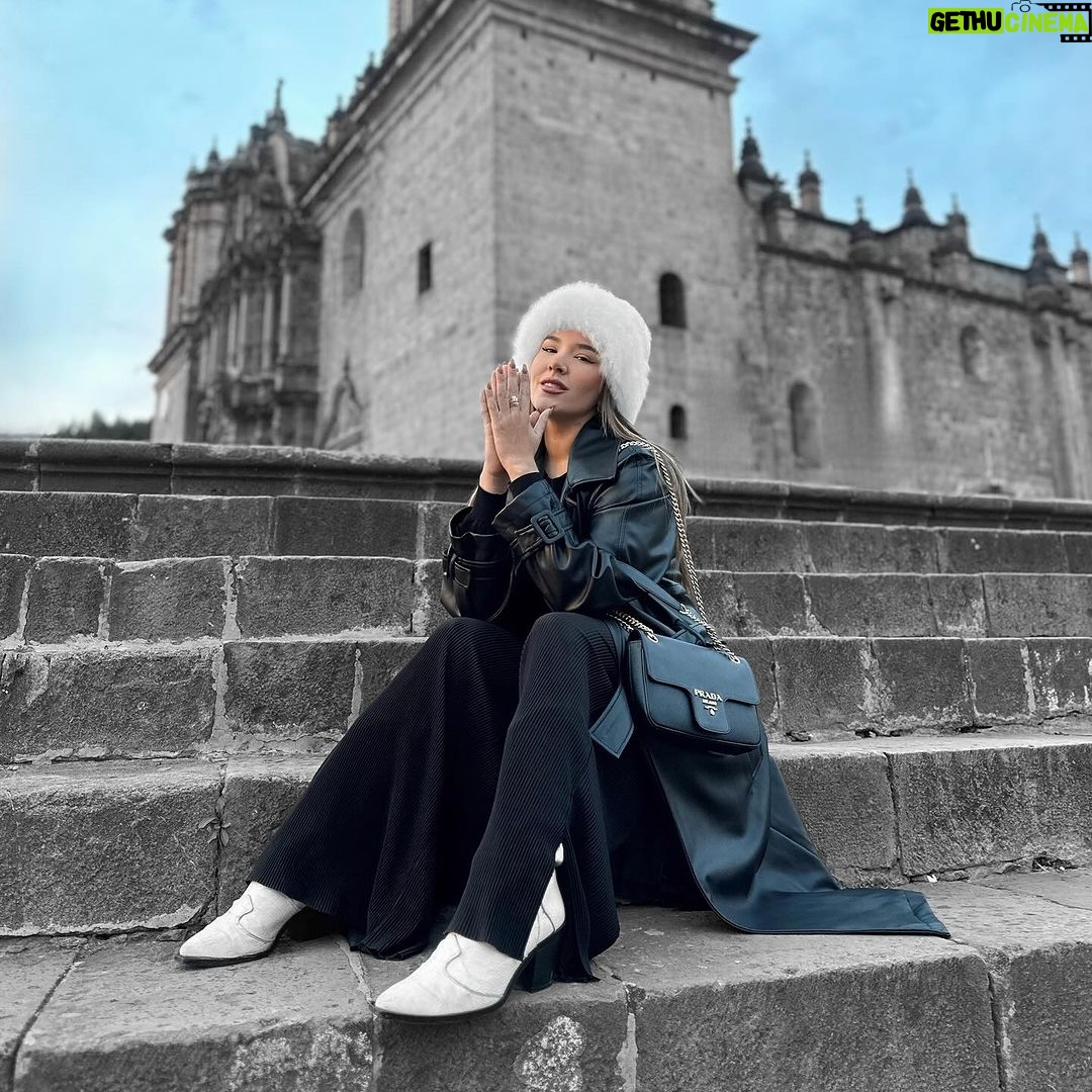 Alessandra Fuller Instagram - Perú 🤍 Cusco