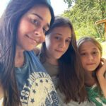 Alessandra Negrini Instagram – To de tia Ale , aqui! Gostosura! Feliz Natal!
