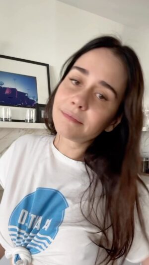 Alessandra Negrini Instagram - Bom dia! Bom sábado!😜