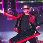 Alessandra Rosaldo Instagram – Último fin de semana de conciertos de @90spoptour del 2023 😱 ¡Qué gran año para esta 5a etapa! Vamos con todo hoy a Guadalajara y mañana a Puebla para cerrar el año como más nos gusta… ¡¡¡¡ROCKEANDOOOOOO!!!! 🎤🎶🎹🎵🎸💃🏻🕺🏻🪩💥🌟 ¿Están listos? 

📸 @ninapapalote