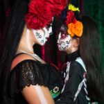 Alessandra Rosaldo Instagram - “Vivir al máximo es la mejor ofrenda que le podemos dar a los muertos”. ¡Feliz Día de los Muertos! 💀🇲🇽🌺🦴🕯️🪦♥️