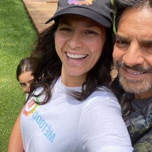 Alessandra Rosaldo Instagram - ¡Feliz Cumpleaños a nuestro príncipe hermoso! Te amamos con toda el alma y todo el corazón @ederbez ♥️♥️♥️ Celebramos, bendecimos y agradecemos tu vida, somos muy afortunadas de tenerte. Que tu vida siga estando llena de luz y bendiciones, que siempre tengas salud y que tengamos infinidad de momentos de gozo y felicidad a tu lado. Happy Birthday!!! 🎉🎉🎉🎈🎈🎈🌈🌈🌈🎁🎁🎁✨✨✨♥️♥️♥️🎂🎂🎂🎊🎊🎊