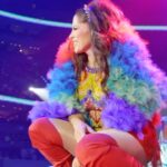 Alessandra Rosaldo Instagram - ¡Gracias por regalarnos una noche mágica llena de colores y diversión! Qué mejor manera de celebrar el amor, la diversidad, el respeto y la inclusión que cantando y bailando sin parar 💥💃🏻🎉🌈 #loveislove #lovewins #happypride Y como esta fiesta es imparable, preparen sus coronas porque las #reinasdelanoche volveremos a brillar el 29 de Septiembre en la Arena número 20 del @90spoptour 😱😃👏🏼🙌🏼 Vayan por sus boletos, ya están a la venta😉 📹 @elianfilm