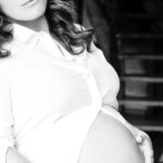 Alessandra Rosaldo Instagram - Ser madre es lo más hermoso, lo más profundo, lo más gratificante, significativo y valioso de mi vida. Sin duda, lo mejor que me ha pasado. Pero ser madre también es lo más difícil, confrontante, retador y aterrador que existe. Felicidades a todas las madres que hoy celebran su día y que todos los días se entregan al gozo y al desafío más grande que existe. Que las apapachen y celebren como merecen♥️✨💐 ¡Feliz Día de las Madres!