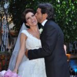 Alessandra Rosaldo Instagram - ¡Una mil millones de veces sí! Contigo sí. Para siempre sí. Feliz Aniversario amor mío @ederbez ♥️♥️♥️♥️♥️ Te amo con toda mi alma #11añosdecasados #happyanniversary #happy11thAnniversary #11yearsofmarriage💍 #felizaniversario💍#aniversariodebodas