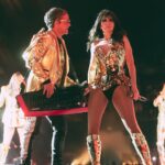 Alessandra Rosaldo Instagram - Fotazas de la fiesta noventera que se armó este fin de semana en Phoenix, Los Angeles y Oakland. ¡Qué bien la pasamos y qué manera de arrancar la gira en USA de @90spoptour! Muchísimas gracias a todos los que nos acompañaron, iniciamos con el pie derecho y vamos por más, ¡¡¡mucho más!!! Próxima parada, Atlanta y New York, are you ready??? Fotazas by @ninapapalote Hair @bernardojavier6 Makeup @lilianafelixmaquillaje OnTour