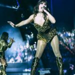 Alessandra Rosaldo Instagram - Fotazas de la fiesta noventera que se armó este fin de semana en Phoenix, Los Angeles y Oakland. ¡Qué bien la pasamos y qué manera de arrancar la gira en USA de @90spoptour! Muchísimas gracias a todos los que nos acompañaron, iniciamos con el pie derecho y vamos por más, ¡¡¡mucho más!!! Próxima parada, Atlanta y New York, are you ready??? Fotazas by @ninapapalote Hair @bernardojavier6 Makeup @lilianafelixmaquillaje OnTour