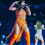 Alessandra Rosaldo Instagram - Fotazas de la fiesta noventera que se armó este fin de semana en Phoenix, Los Angeles y Oakland. ¡Qué bien la pasamos y qué manera de arrancar la gira en USA de @90spoptour! Muchísimas gracias a todos los que nos acompañaron, iniciamos con el pie derecho y vamos por más, ¡¡¡mucho más!!! Próxima parada, Atlanta y New York, are you ready??? Fotazas by @ninapapalote Hair @bernardojavier6 Makeup @lilianafelixmaquillaje OnTour