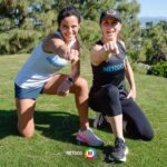 Alessandra Rosaldo Instagram - 🗓️21 días 👊🏻18 workouts 👯Cientos de participantes 🤣Montones de carcajadas 💦Galones de sudor 📲Miles de mensajes 🤓Infinito aprendizaje Perdimos la cuenta de cuántos burpees, push-ups, squats y planks hicimos en este intensivo pero no se nos va a olvidar lo bien que la pasamos y todo lo que aprendimos💪🏼 GRACIAS a todos los que participaron; les recordamos que #MassiceAction se quedará en la plataforma hasta el mes de junio para que regresen a sus clases favoritas o lo repitan🔁 Y si te quedaste con la ganas, todavía lo puedes comprar 🫶🏻🤩 Gracias @alexrosaldo por decirme a todo que sí y acompañarme en las clases más rudas🔥💪🏼 y a @gypsy.yogii y a @elsondeale por sumarse y complementar nuestro intensivo con su magia 😍 Damos las gracias y pedimos más por favor🙌🏻 Nos vemos en el mat🤜🏻🤛🏻