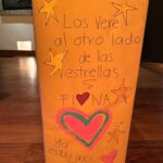 Alessandra Rosaldo Instagram - No alcanzan las palabras para expresarte @aislinnderbez lo profundo que has tocado nuestros corazones, lo mucho que este regalo significa para @ederbez, para Aitana y para mi, y lo inmensamente agradecidos que estamos contigo, con @sofiaberlangav y con los artesanos Wixarika de @morenacorazon por haber convertido a @fionaderbez en el ángel más hermoso a través de esta obra de arte inigualable. GRACIAS INFINITAS 🙏🏼 Te amamos con todo el corazón @aislinnderbez y te amamos con todo el corazón @fionaderbez #foreverinourhearts 🪽👼🏻🐶