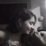 Alessia Cara Instagram - playing for an audience