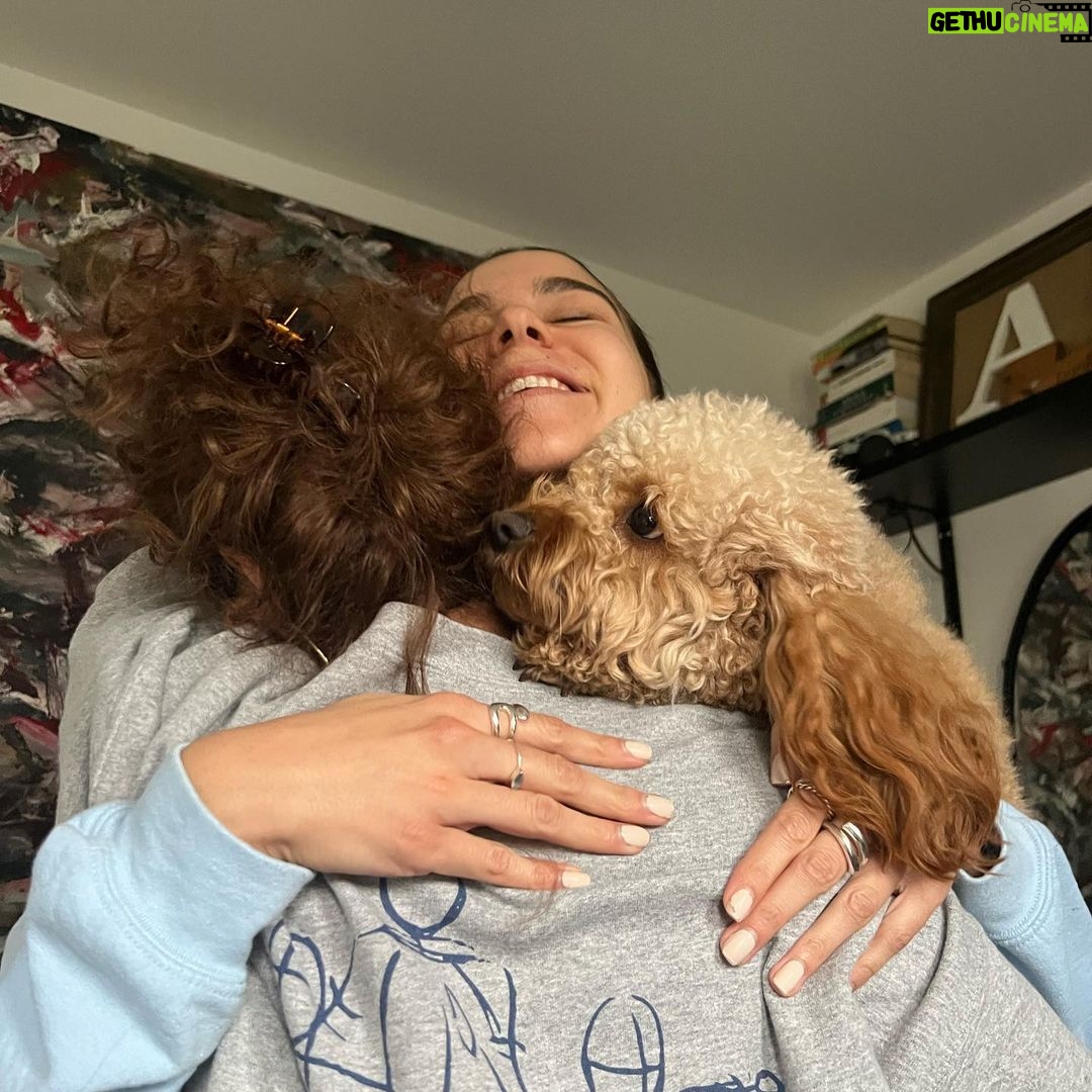 Alessia Cara Instagram - 25 was oh so sweet. appreciate the wishes❣️