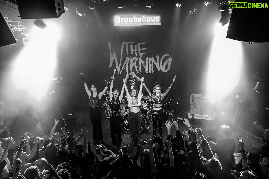 Alessia Cara Instagram - crowning myself the unofficial 4th @thewarningrockband member 🧡🧡🧡🧡 thanks for having me! my first rock gig let’s goooo