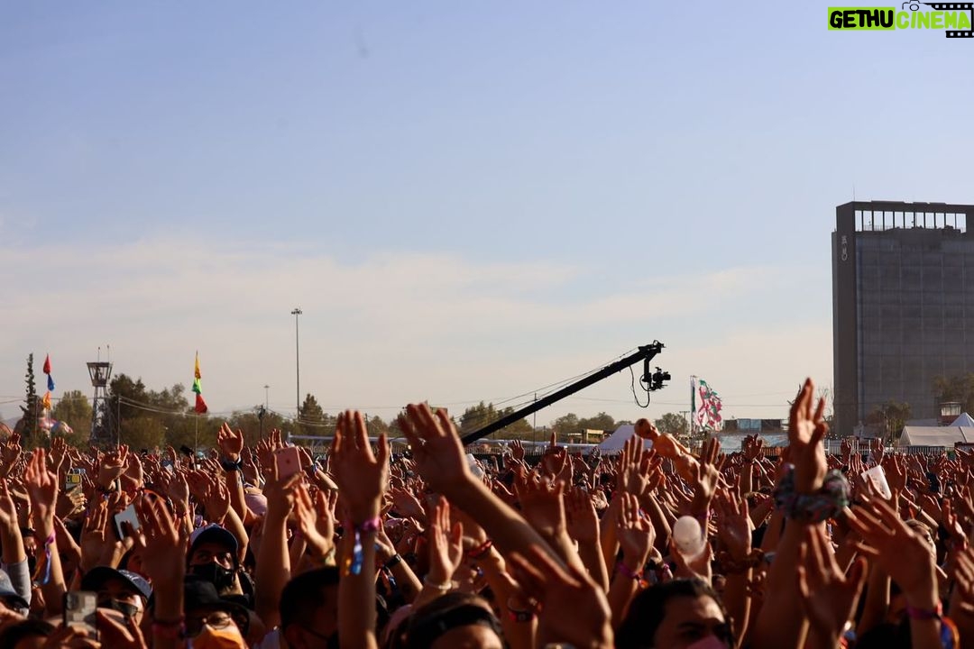 Alessia Cara Instagram - @lollapaloozacl MUCHAS GRACIAS!!! part 1/2 (📷: @livaita)