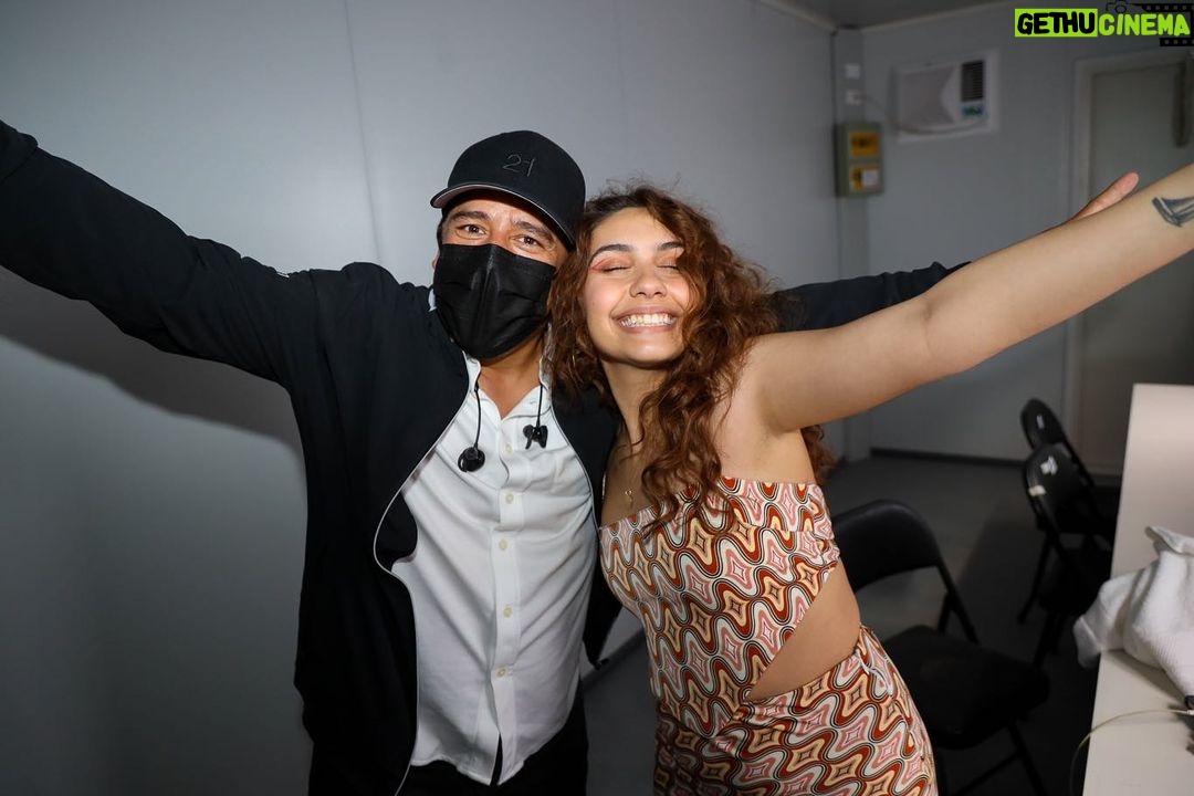 Alessia Cara Instagram - @lollapaloozacl MUCHAS GRACIAS!!! part 1/2 (📷: @livaita)