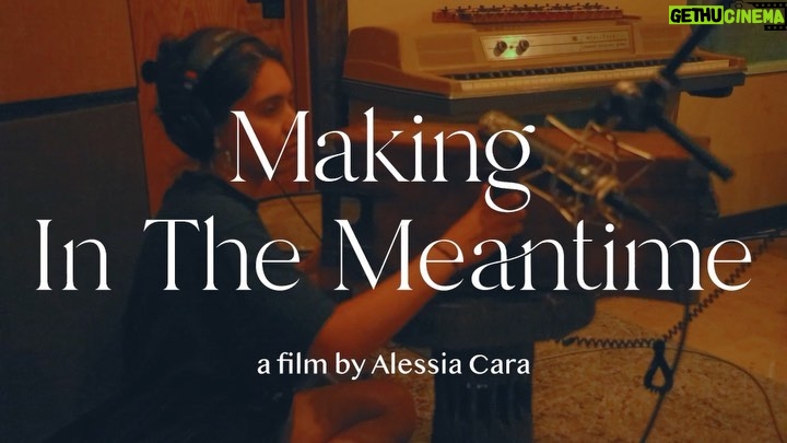 Alessia Cara Instagram - in honour of In The Meantime turning a year old today, I made a documentary with the footage we collected while writing it 🧡💙 so excited to share it with you. shot by: @livaita & edited by me. full thing out now on my YouTube channel.