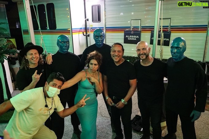 Alessia Cara Instagram - @lifeisbeautiful thank you for having us back!! and thank you @bluemangroup for coming out to hang / being wonderfully creepy💙
