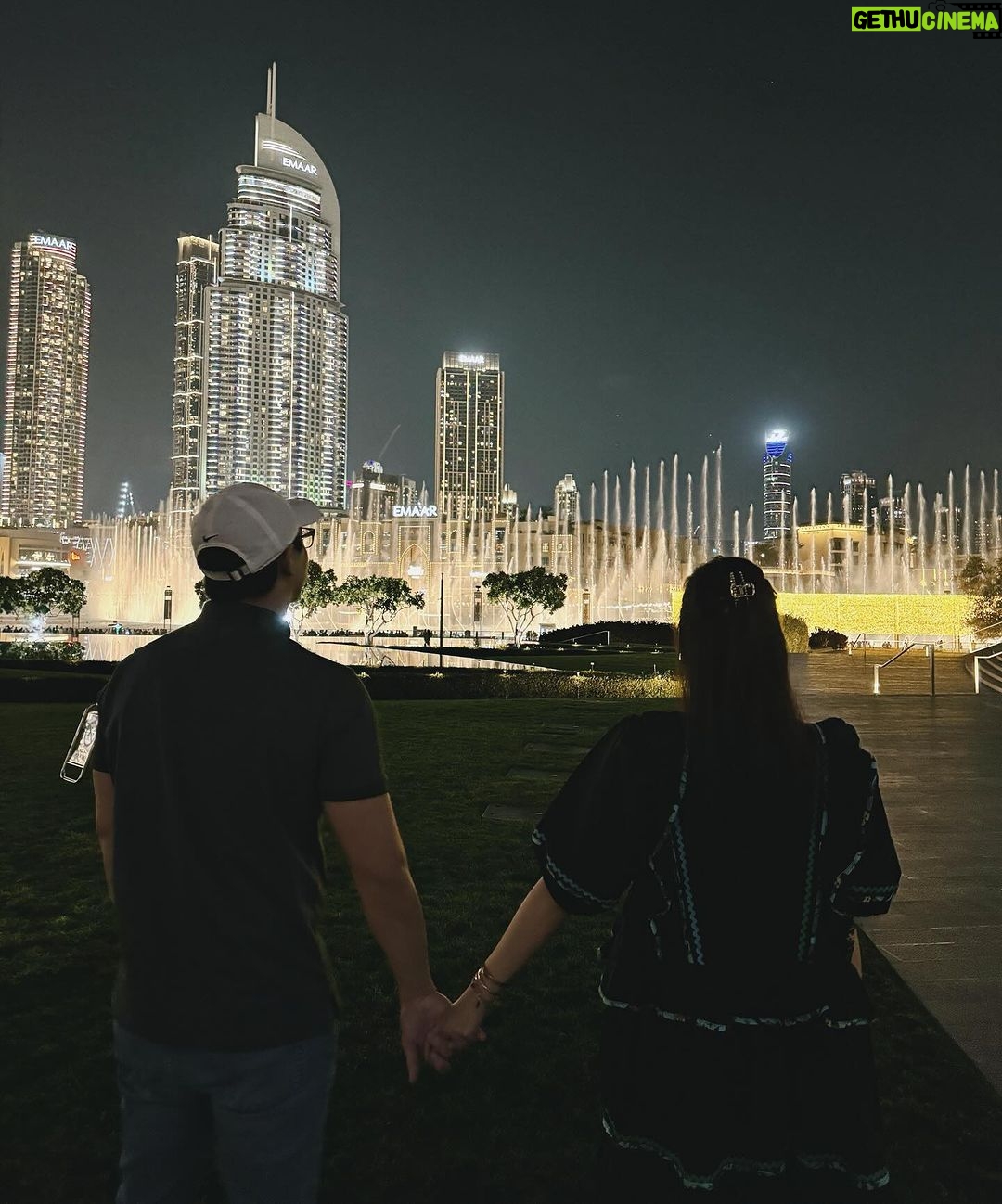 Alex Gonzaga Instagram - Bring your husband to the best places you’ve been. We always have the best meal and view here. Thank you to our kababayans too! At shoutout sayo pareng Georgio salamat sa pa-dinner, the best ka! @armanihashi
