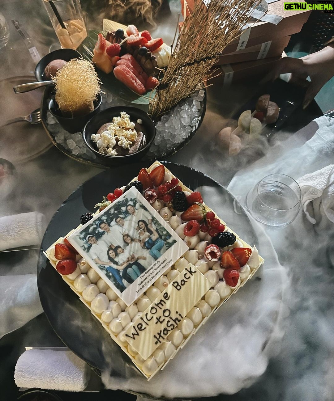 Alex Gonzaga Instagram - Bring your husband to the best places you’ve been. We always have the best meal and view here. Thank you to our kababayans too! At shoutout sayo pareng Georgio salamat sa pa-dinner, the best ka! @armanihashi