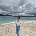 Alex Gonzaga Instagram - First time kayo makakakita ng posting sa palawan pero parang nasa trinoma lang ang outfit. 😂 Coron, Palawan