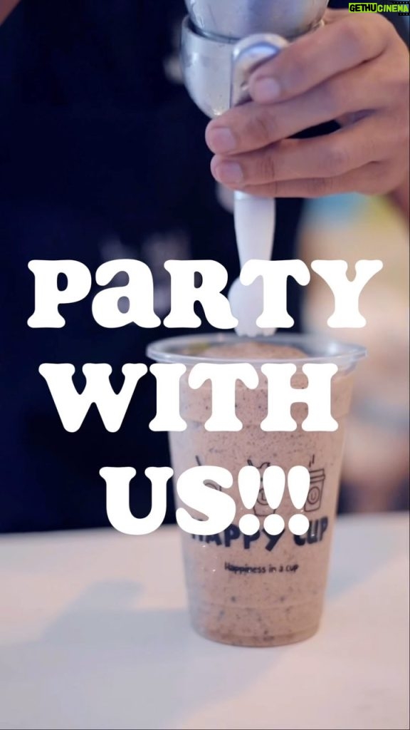 Alex Gonzaga Instagram - It’s party time with Happy Cup! You can have frappes, milkteas, lattes and even scramble to celebrate your party! Book us now! @happycup_ph 🎉🎈 🎥: @niceprintphoto