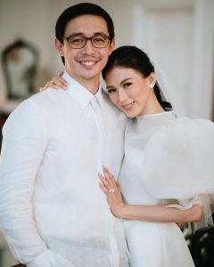 Alex Gonzaga Instagram - Netizens, we are married! #LinkinmyBio to watch ❤️❤️❤️ Home