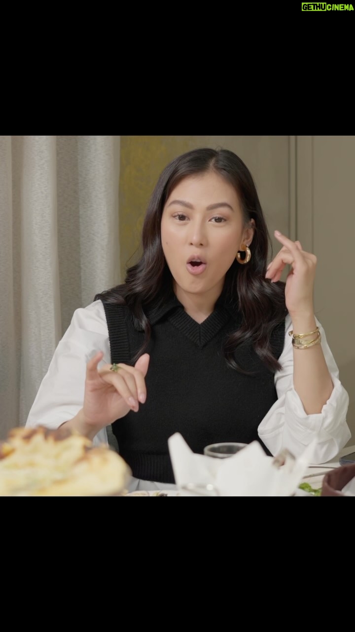 Alex Gonzaga Instagram - Isang paglilinaw sa huling pagkakataon, di ako chismosa kusa lang ako nilalapitan ng chismis talaga😂 tapos minsan pag kaibigan yun ko tinatry ko tumulong at ipasa sa kanya mga nakuha ko.. public service ang tawag dun 🫣 #Linkinmybio