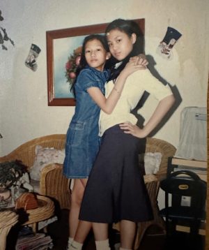 Alex Gonzaga Instagram - Kapag binabalikan ko ang mga school days ko alam nyo ito ang hindi ko malimutan. Nung grade 5 ako, naging yaya ko ang ate. Every morning sya ang gigising sakin, luto breakfast at magiinit ng tubig pampaligo. Nung nagkaroon sya ng isang raket after a long while without any hesitation she gave my mom all her talent fee nung malaman nya hindi ako makakapagexam. I am blessed to have my one and only sister. #LinkinmyBio