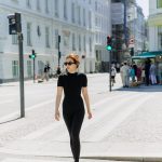 Alex Gonzaga Instagram - Sa bawat arte at pacute ng isang babae….. may isang asawang nasa likod ng camera na may hawak ng lahat. Swipe left to see 😂 #Linkinmybio Copenhagen Denmark