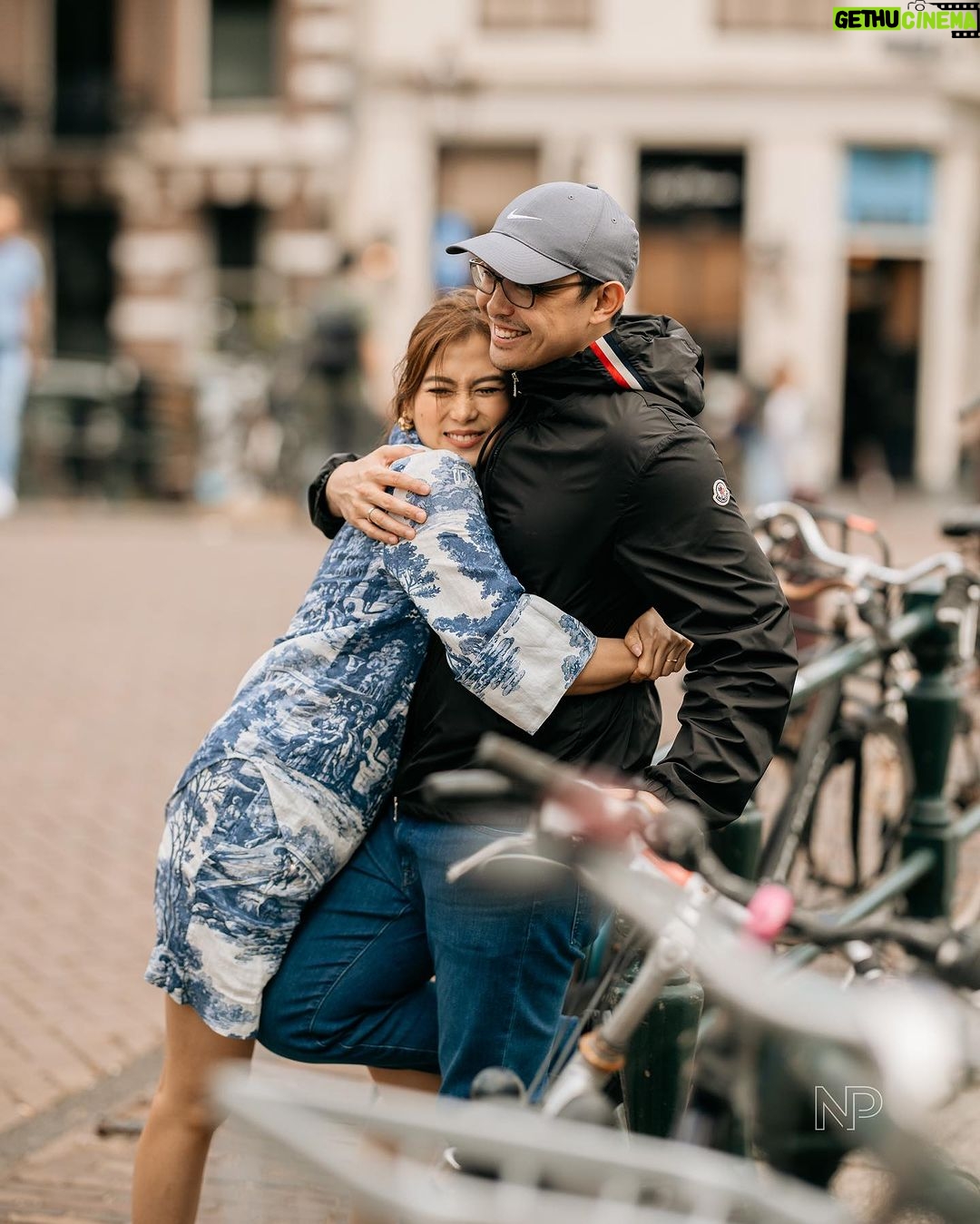 Alex Gonzaga Instagram - Dati batang canal lang ako ngayon nakikipaglandian sa canal 🇳🇱 Thank you @niceprintphoto nakakaproud ang gagaling ng pinoy photogs natin dito sa europe! 👏🏼 Amsterdam, Netherlands