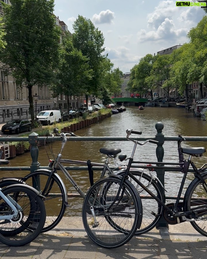 Alex Gonzaga Instagram - Finally was able to stroll around one of my favorite cities with my husband! AMSTERDAM!!! 🇳🇱