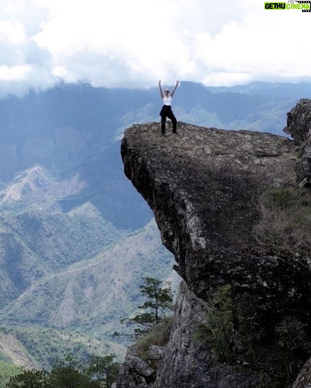 Alex Gonzaga Instagram - New VLOG! 2 day hike and camping in mt Ulap!! #Linkinmybio Mt. Ulap, Ampucao, Itogon, Benguet