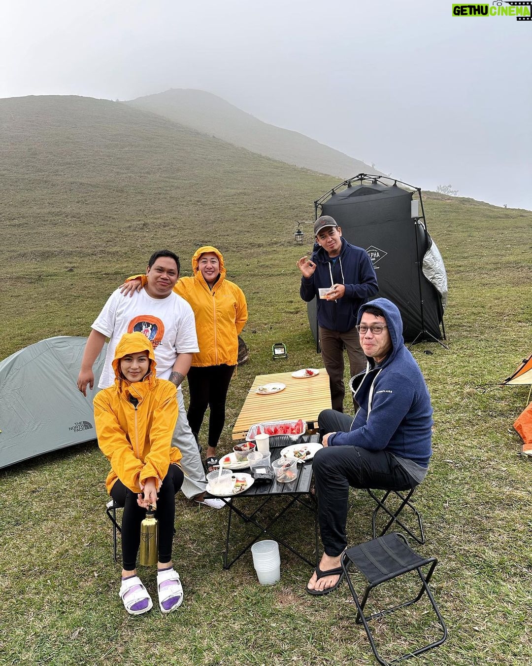 Alex Gonzaga Instagram - New VLOG! 2 day hike and camping in mt Ulap!! #Linkinmybio Mt. Ulap, Ampucao, Itogon, Benguet
