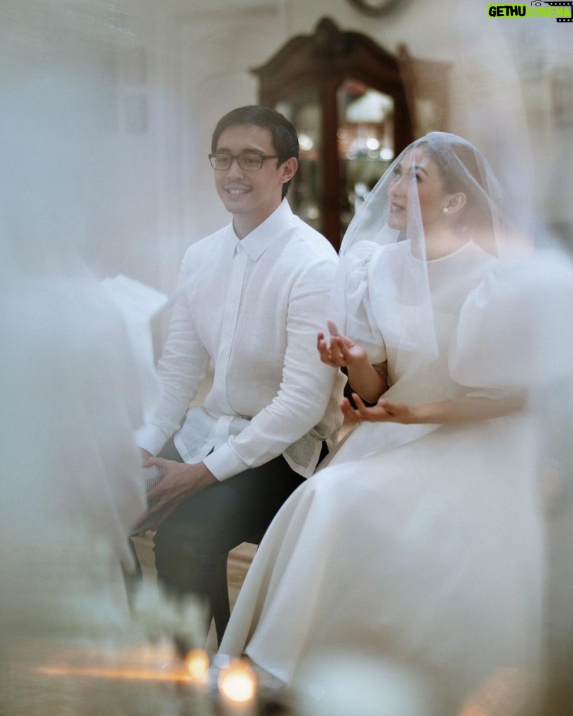 Alex Gonzaga Instagram - Netizens, we are married! #LinkinmyBio to watch ❤️❤️❤️ Home
