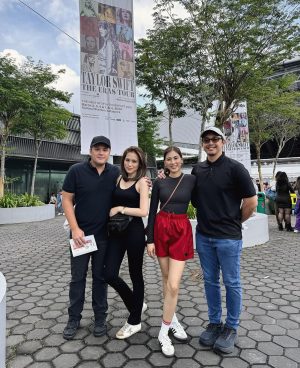 Alex Gonzaga Instagram - THANK YOU ate and kuya paul for my ERAS ticket!!! My top 3 fave era are RED, REPUTATION AND 1989! I can still remember my 20 yr old self singing along with Taylor in my room all the time. Lahat ng heartbreaks ko si Taylor ang sinabayan ko kumanta kaya buti kasama ko na ngayon si Mikee. Sa dulo ng show nagpalit ng eras merch asawa ko hindi lang dahil swiftie na sya but sweaty na din! 😭😂