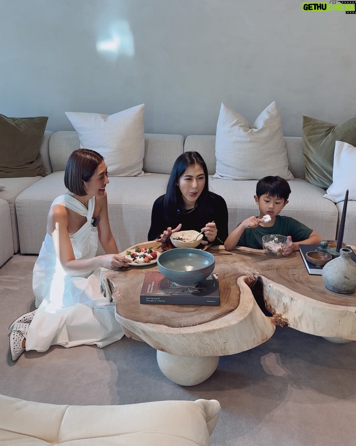 Alex Gonzaga Instagram - Super classy and chic ng condo ni achi @lizzzuy !!Pinakita nya satin netizens!!! Iniisip ko pa now ano pwede ko hingin para sa bahay ko. #Linkinmybio ðŸ˜ðŸ˜…
